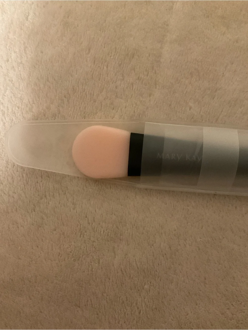 Mary Kay Black Handle Pink-Tipped Makeup Brush with Travel Sleeve